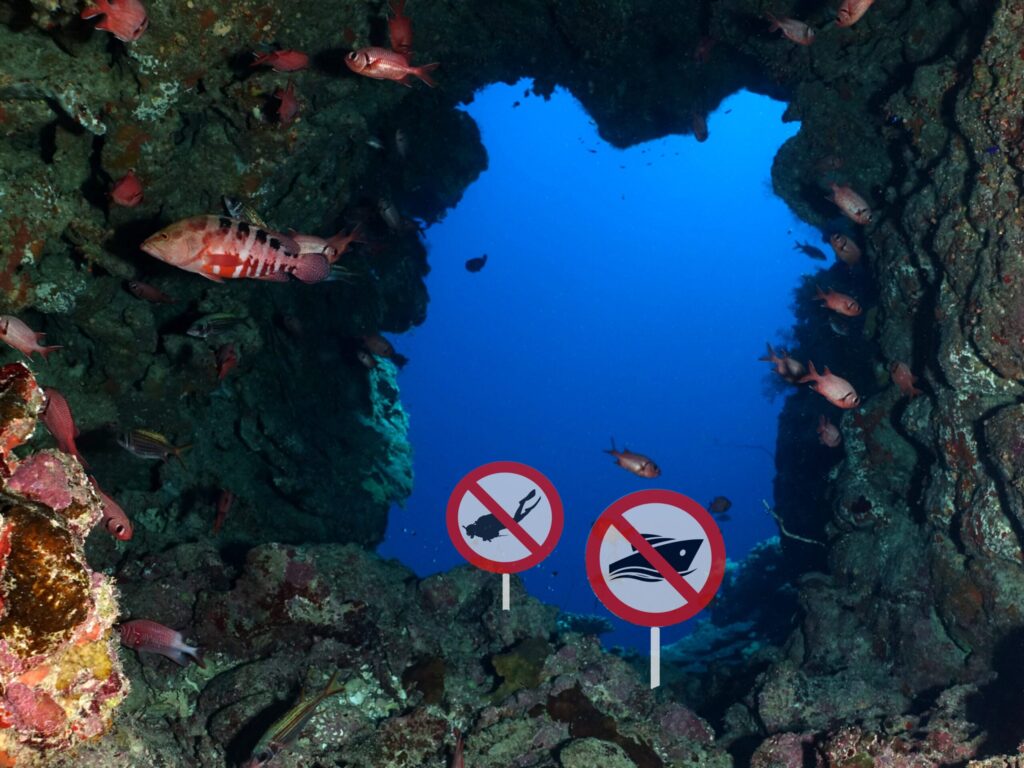 Ein Strandtag und Pause für die Tauchboote